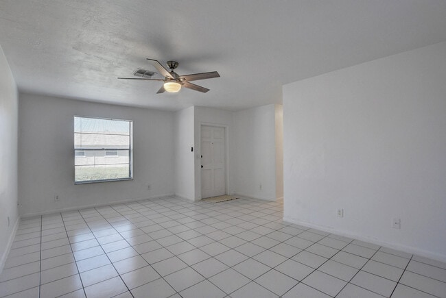 Building Photo - 12449 Westhampton Cir