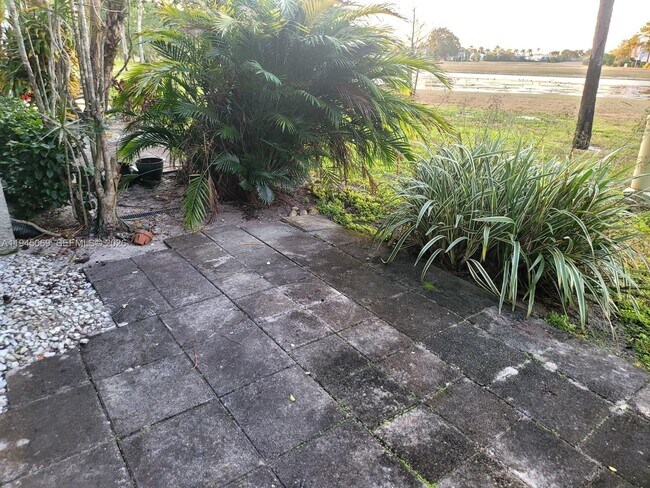 Building Photo - 4832 Esedra Ct