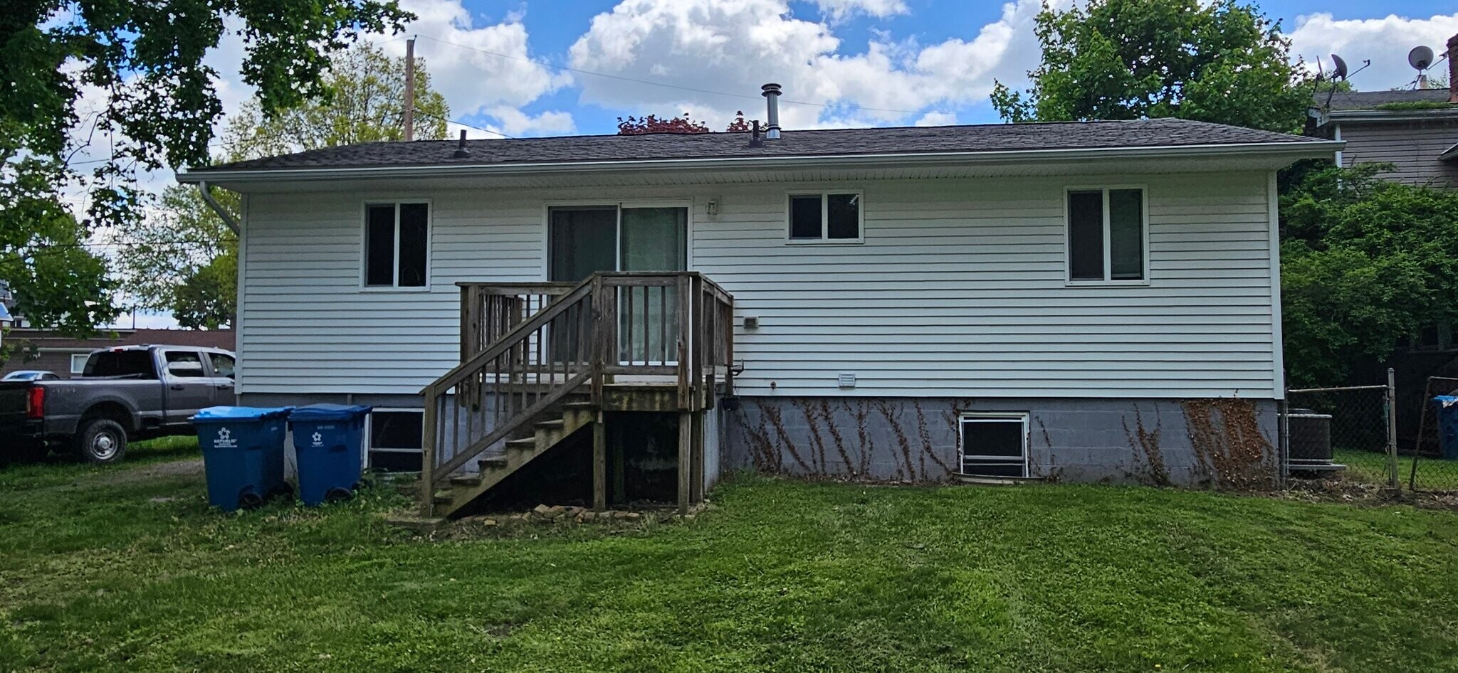 Building Photo - 536 Miller Ave
