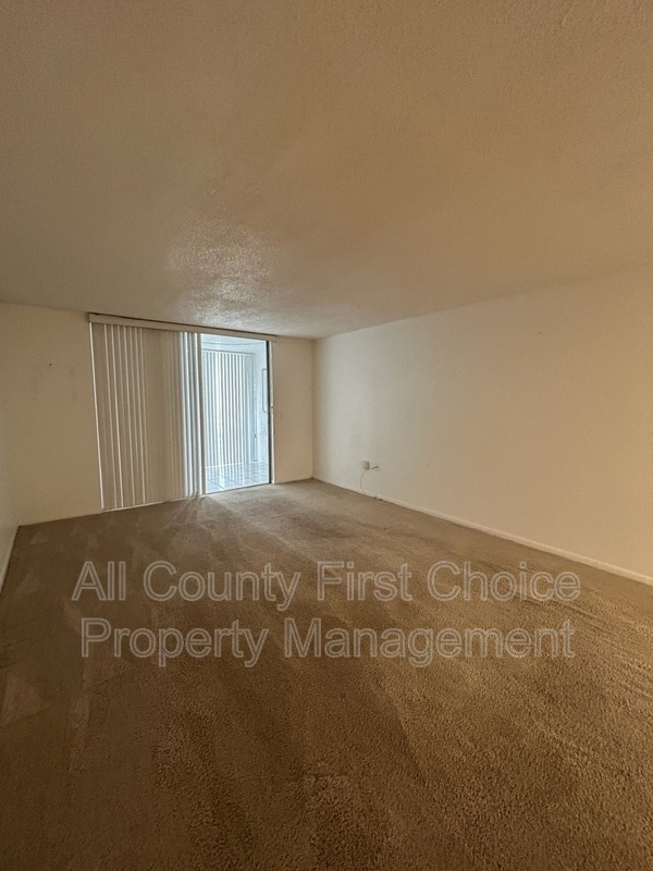 Building Photo - 10540 77th Terrace