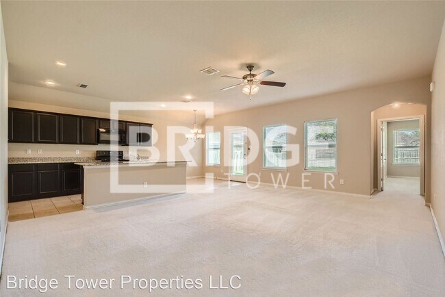 Building Photo - 4 br, 2 bath House - 2704 Park Street