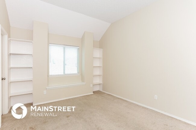 Building Photo - 513 Mulberry Ln