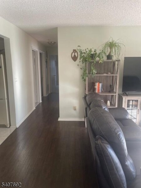 Building Photo - 181 Linden St