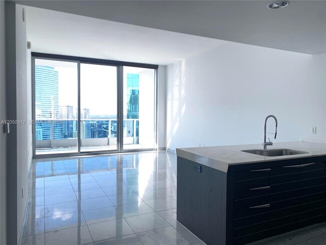 Building Photo - 200 Biscayne Blvd Way