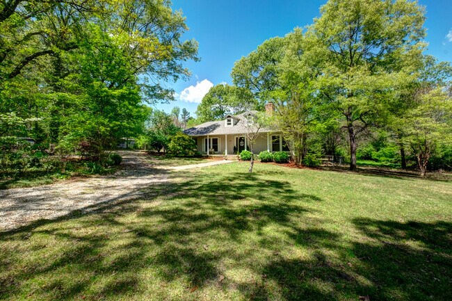 Building Photo - 222 Frazier Ln