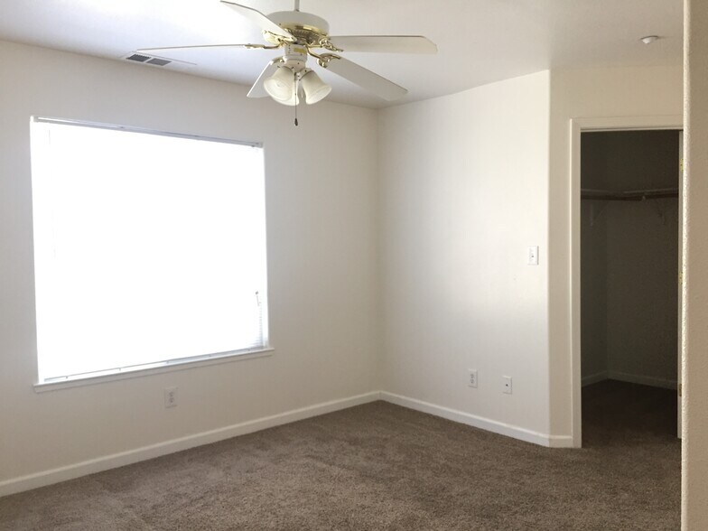 Building Photo - 1279 Caballero St