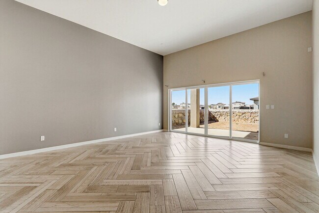 Building Photo - 925 Louisiana Downs Ave