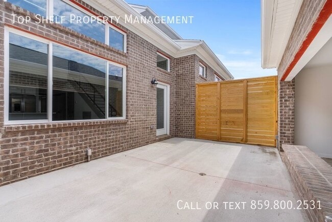 Building Photo - Beautiful New Construction !