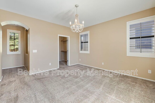 Building Photo - 2314 W Jake Haven