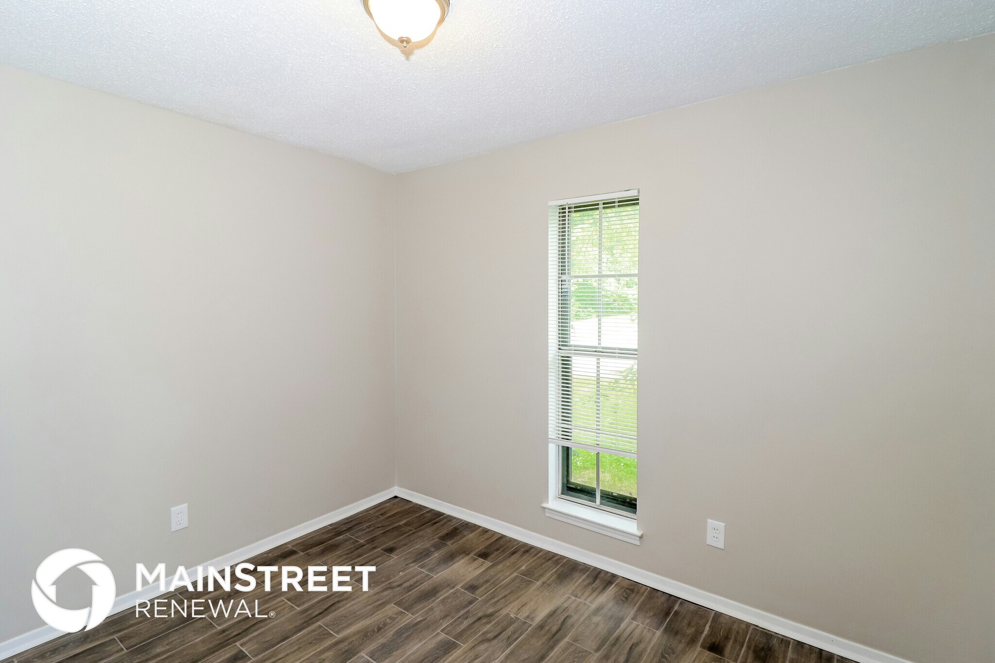Building Photo - 4395 Kerwin Dr