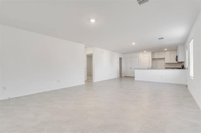 Building Photo - 8721 Whistling Duck Dr