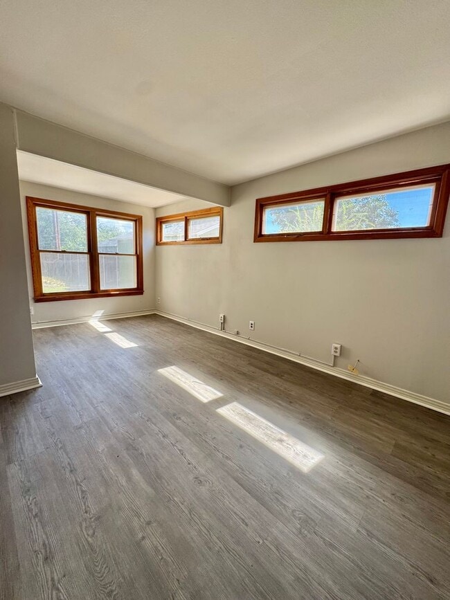 Building Photo - NOW AVAILABLE - 4 Bedroom + 3 Bathroom Hom...