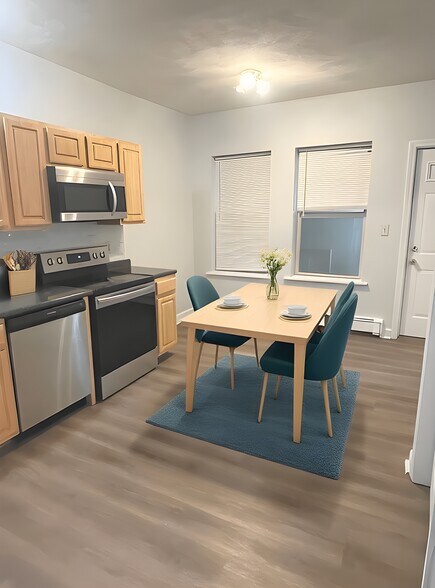 Building Photo - 118 Berkshire St