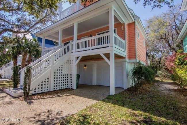 Building Photo - 221 Seawatch Way