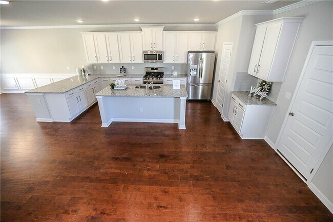 Building Photo - 2304 Shetley Creek Dr