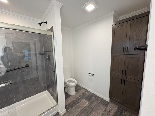 Building Photo - 5045 W Sawgrass Dr