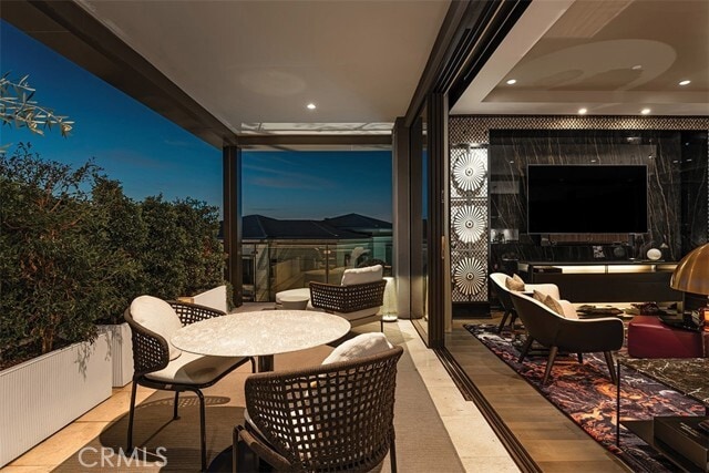 Building Photo - 1447 Santa Barbara Dr