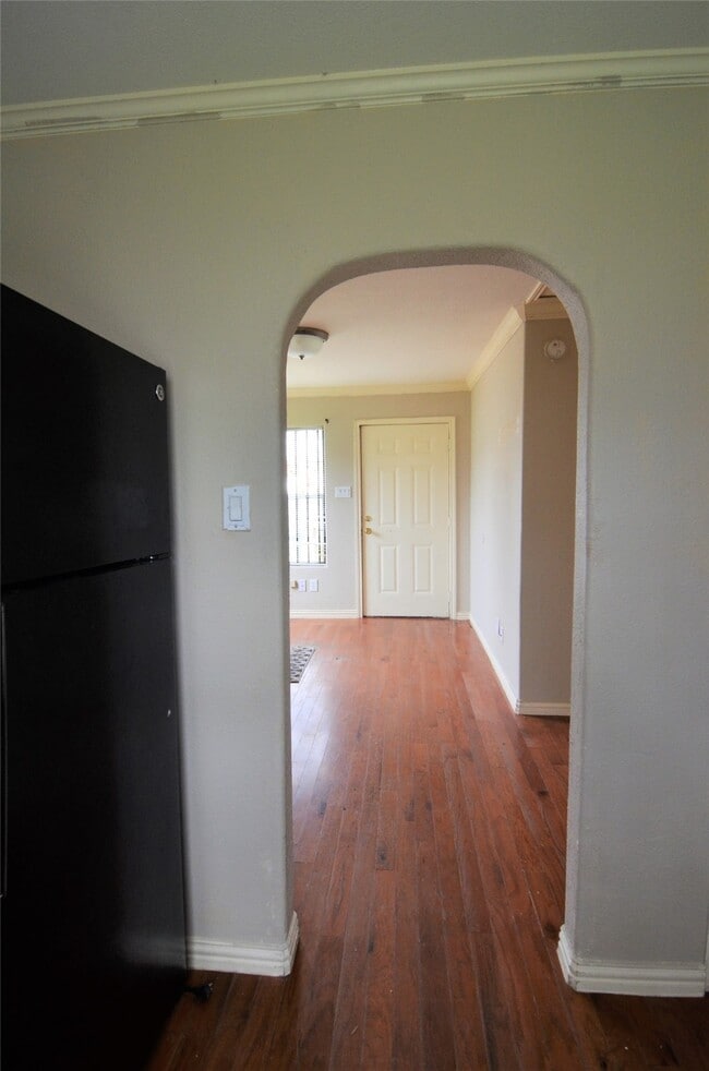 Building Photo - 7326 Eagle Pass St