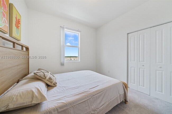 Building Photo - 33762 SW 194th Ct