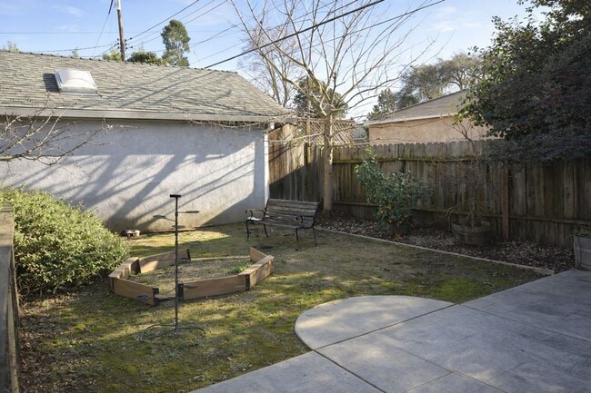 Building Photo - 5310 Callister Ave