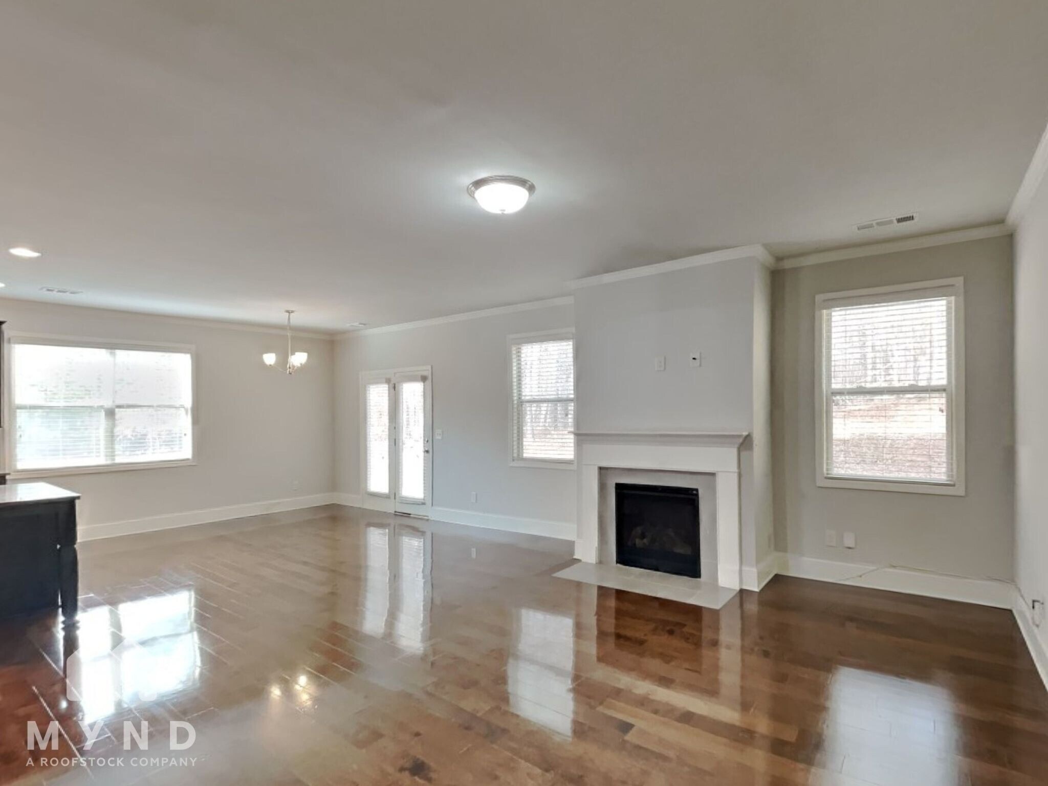 Building Photo - 5971 Wolf Creek Dr