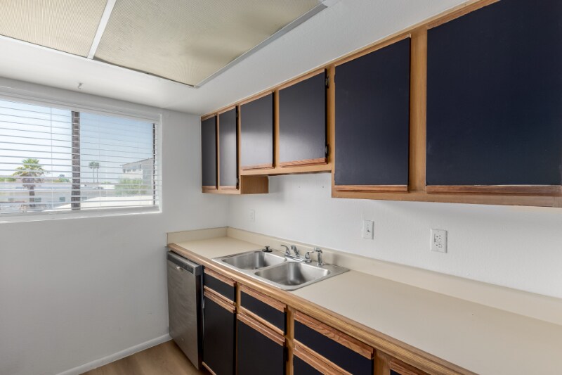 Building Photo - 11350 W Tennessee Ave