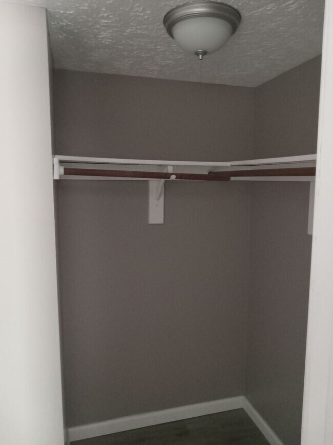 Building Photo - Condo for Rent