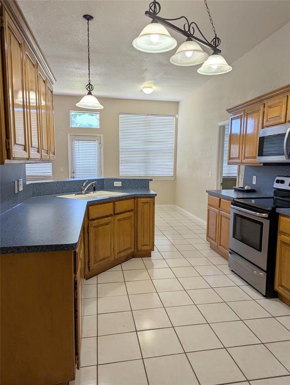 Building Photo - 2604 Southern Hills Dr