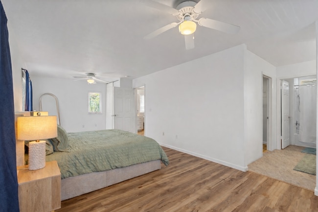 Building Photo - Hillside 3 BR House | W/D • 2 Car Garage • A/C