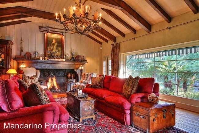 Primary Photo - 4395 Via Esperanza