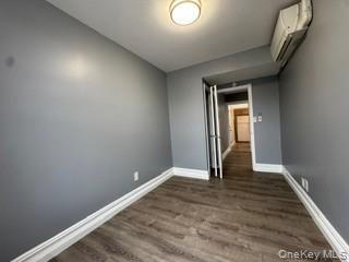 Building Photo - 145 Tulip Ave