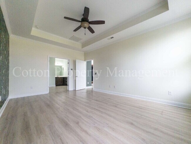 Building Photo - 7445 Darius Dr