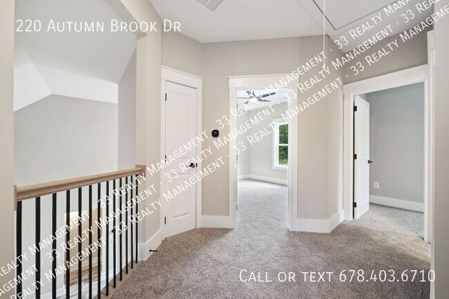 Building Photo - 220 Autumn Brook Dr