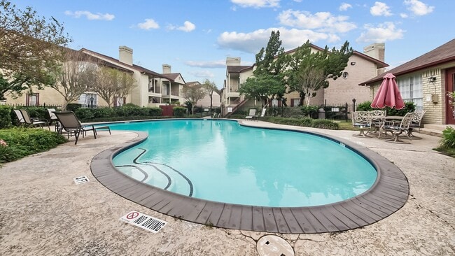 Building Photo - 2120 El Paseo St