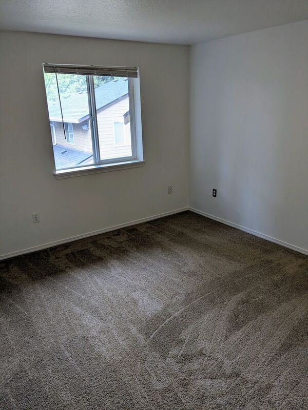 Building Photo - 17987 SW 115th Ave