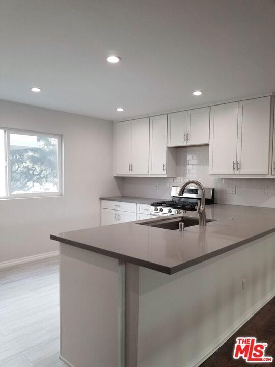 Building Photo - 4866 1/2 McConnell Avenue, Los Angeles, CA 90066 - 4 BR 3 BA condo