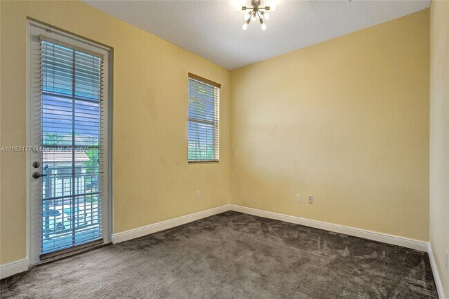 Building Photo - 1401 SW 147th Ter
