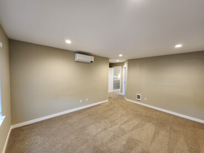 Master bathroom - 958 152nd St E