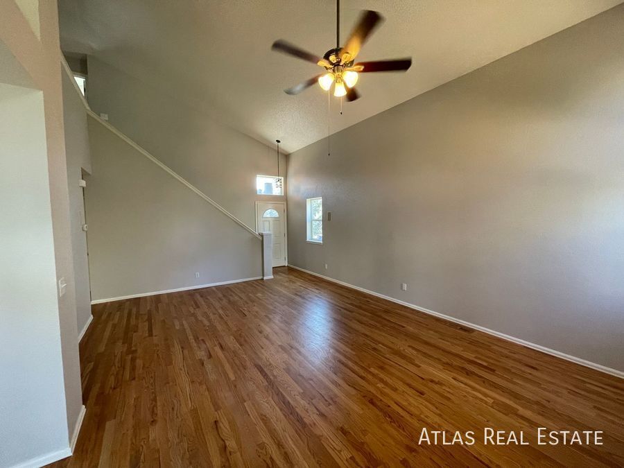 Building Photo - 5045 Sweetgrass Ln