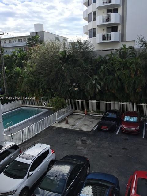Building Photo - 1340 Lincoln Rd