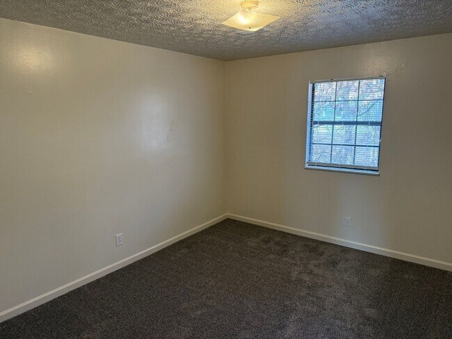 Building Photo - 5525 Jacksboro Pike