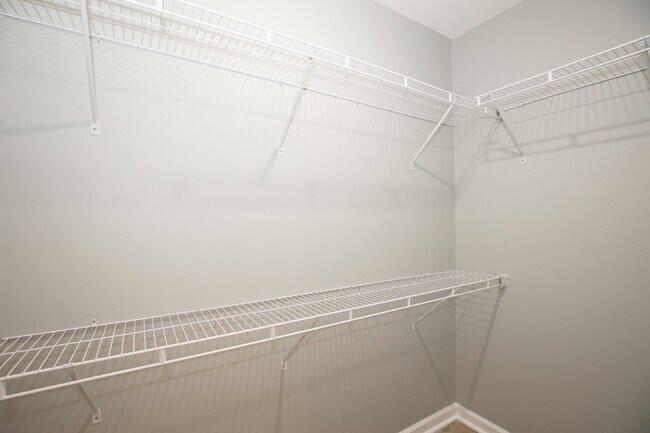 Building Photo - Gorgeous Fully Renovated 3 bedroom home in the Heart of Whispering Pines
