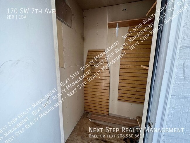 Building Photo - 170 SW 7th Ave