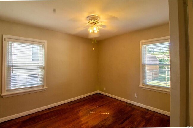 Building Photo - 9807 Lullaby Ln