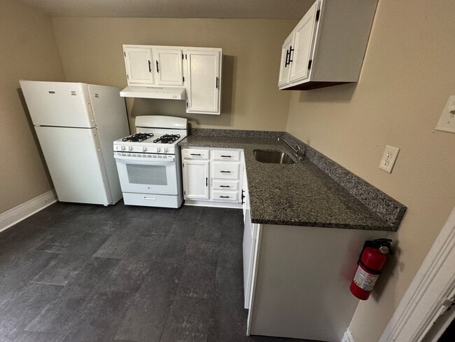 Building Photo - Methyl Duplex