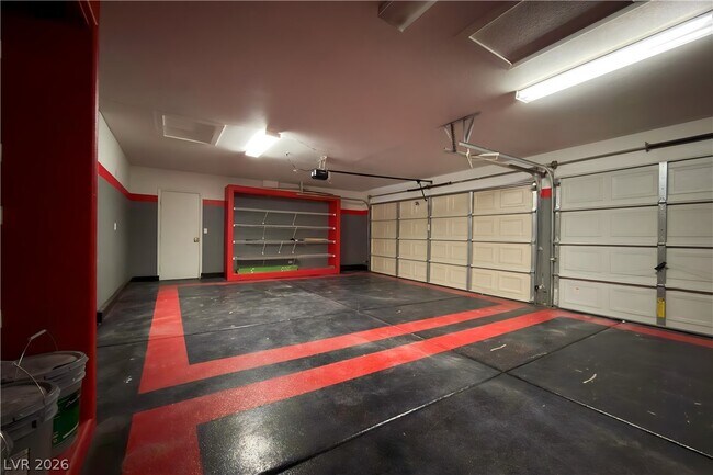 Building Photo - 443 Compo Ave