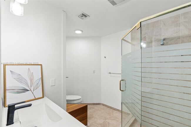 Building Photo - 6220 SW 123rd Terrace