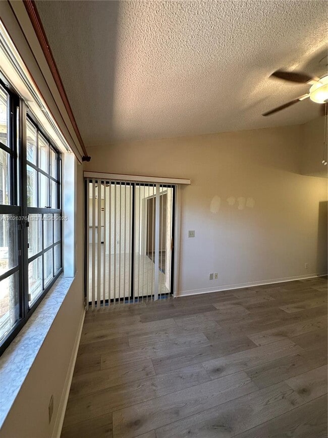 Building Photo - 3176 Arbor Ln