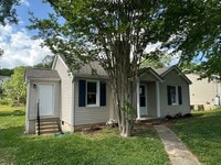 Building Photo - Powell 37849 - Completely Renovated, 2 bedroom, 1 bath Rancher - Contact Kenna Stephens (865) 604...