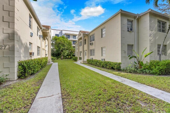 Building Photo - 23 Phoenetia Ave